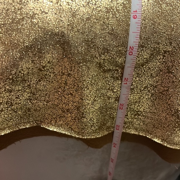 BCBG maxazria gold leaf sleeveless top with side panels, NWOT, XS - Picture 7 of 10